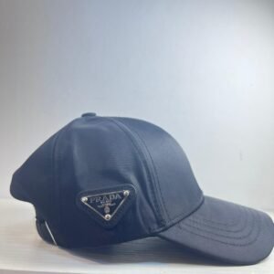 Caps